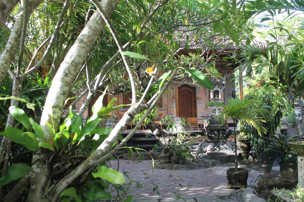Green Palm Homestay BALI ภายนอก รูปภาพ