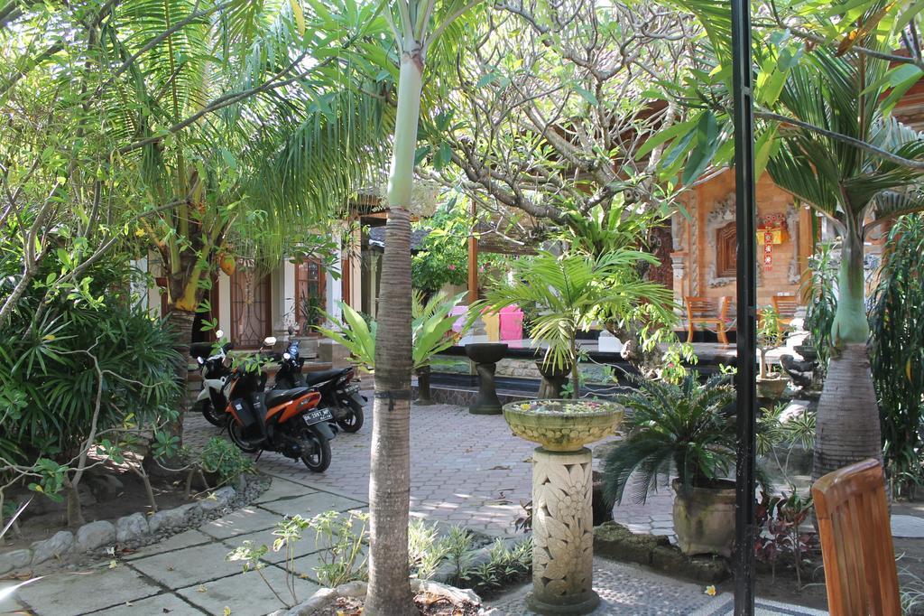 Green Palm Homestay BALI ภายนอก รูปภาพ