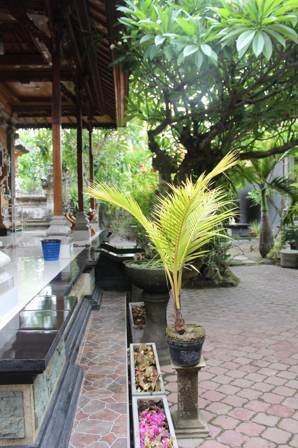 Green Palm Homestay BALI ภายนอก รูปภาพ