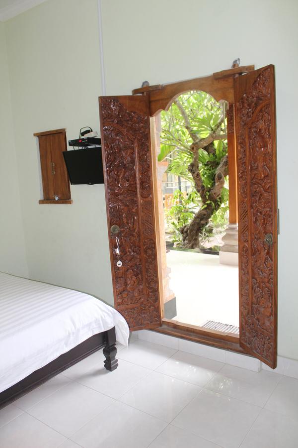 Green Palm Homestay BALI ภายนอก รูปภาพ