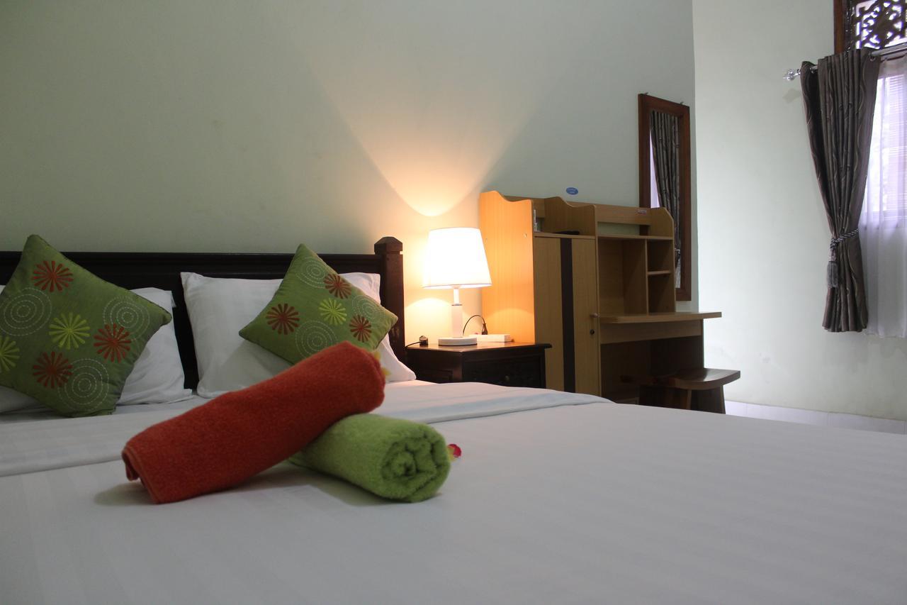 Green Palm Homestay BALI ภายนอก รูปภาพ