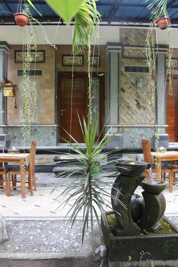 Green Palm Homestay BALI ภายนอก รูปภาพ