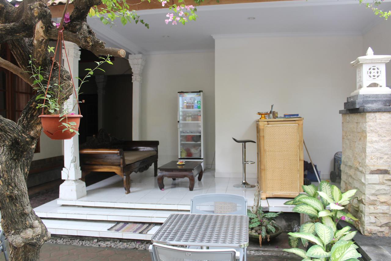 Green Palm Homestay BALI ภายนอก รูปภาพ