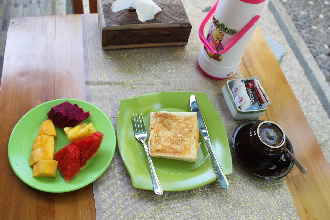 Green Palm Homestay BALI ภายนอก รูปภาพ